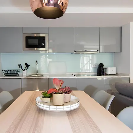 Appartement Casa Do Castelo 2- Work Or Relax In The Historic Heart Of Lisbon!