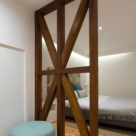 Apartment Casa Do Castelo 2- Work Or Relax In The Historic Heart Of Lisbon! Lisbon