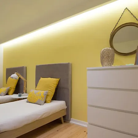 Casa Do Castelo 2- Work Or Relax In The Historic Heart Of Lisbon! Apartment