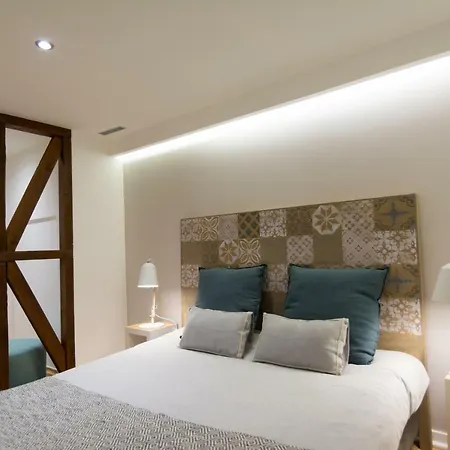 Casa Do Castelo 2- Work Or Relax In The Historic Heart Of Lisbon! Apartamento
