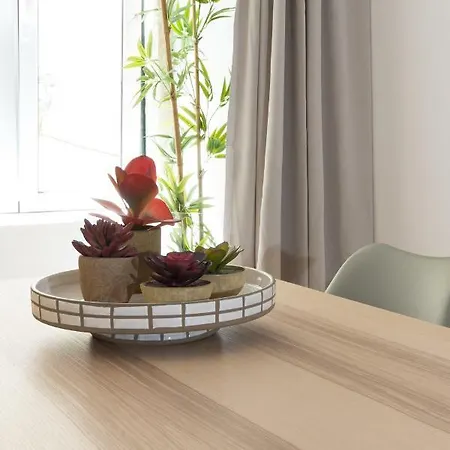 Casa Do Castelo 2- Work Or Relax In The Historic Heart Of Lisbon! *