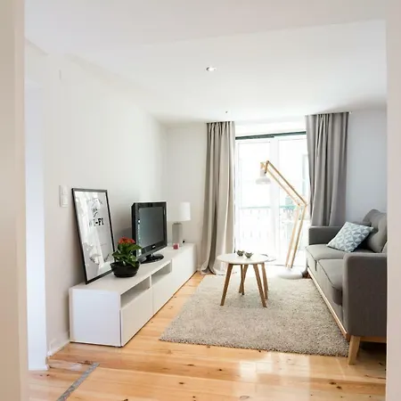 Apartamento Casa Do Castelo 2- Work Or Relax In The Historic Heart Of Lisbon!